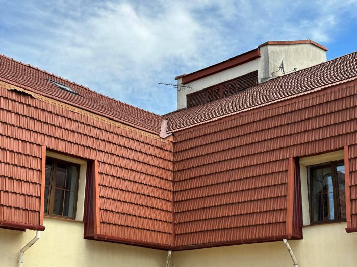 кровля изметаллочерепицы